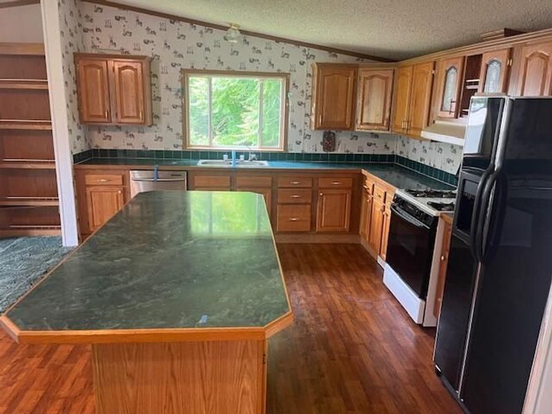 5135 Township Road 186 SW, Junction City, OH 43748 Photo 9