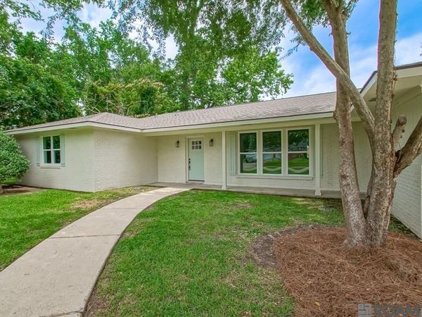 9369 W Pomona Dr, Baton Rouge, LA 70815