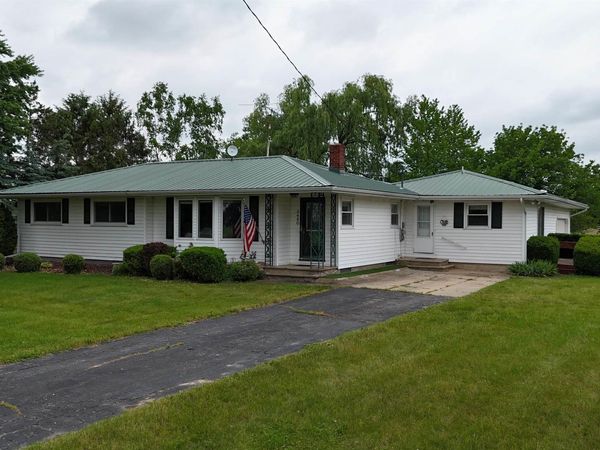 2480 Baseline Road W, Mt Pleasant, MI 48858