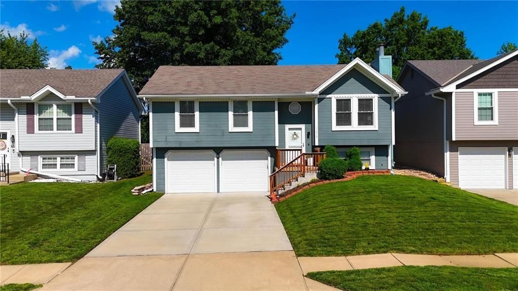 11215 N Marsh Avenue, Kansas City, MO 64157 Main Photo