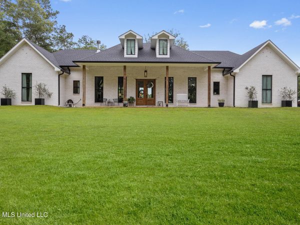 16900 Old River Road, Vancleave, MS 39565