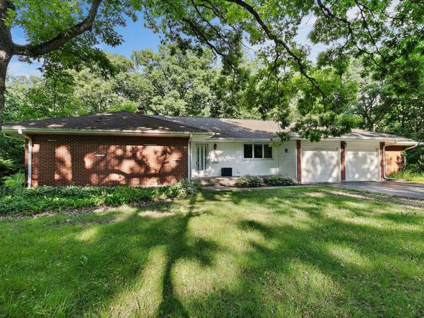 7N161 Hickory Lane , St. Charles, IL 60174