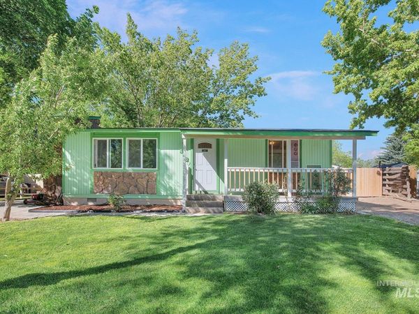 468 Calico St, Hansen, ID 83334