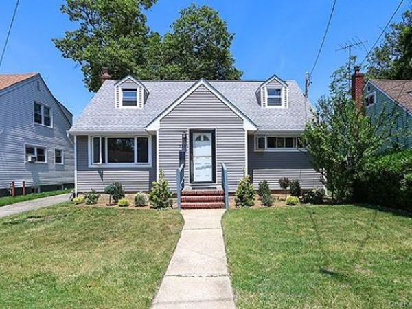 530 Coolidge Avenue , Rockville Centre, NY 11570