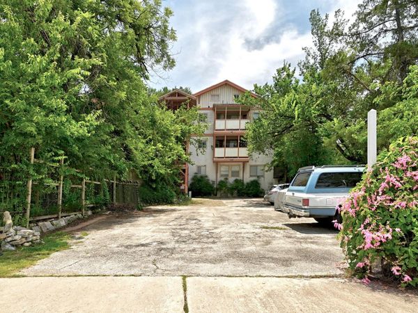 1009 E 16th ST, Austin, TX 78702