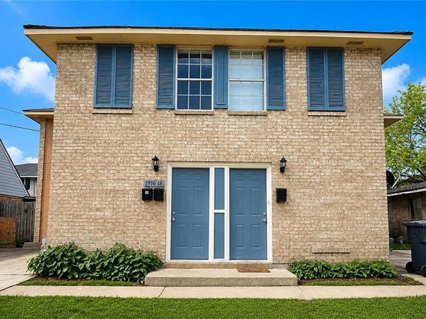 1918 SHALETT Street , New Orleans, LA 70114