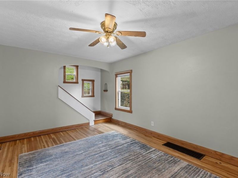 26 Elm Street, Bridgeport, OH 43912 Photo 13