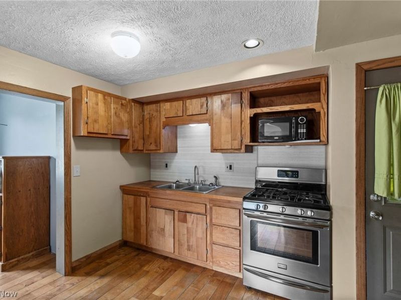 26 Elm Street, Bridgeport, OH 43912 Photo 8
