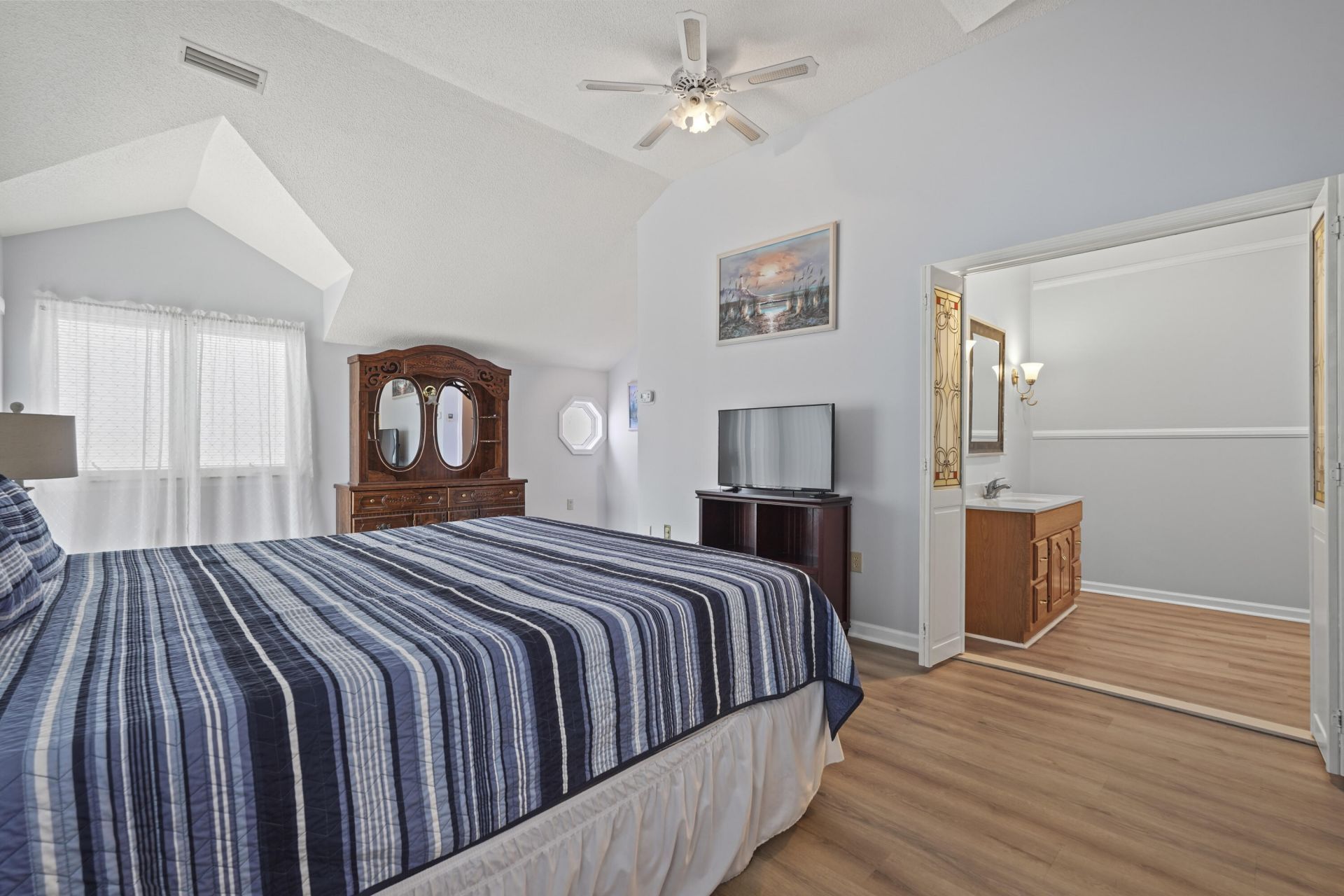 6001 S Kings Photo 19