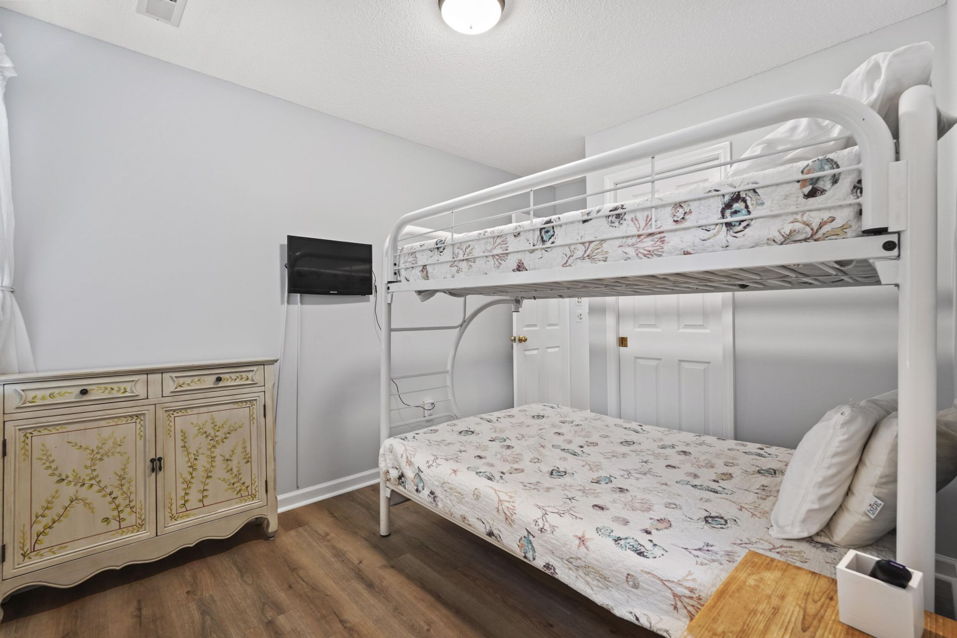 6001 S Kings Photo 25