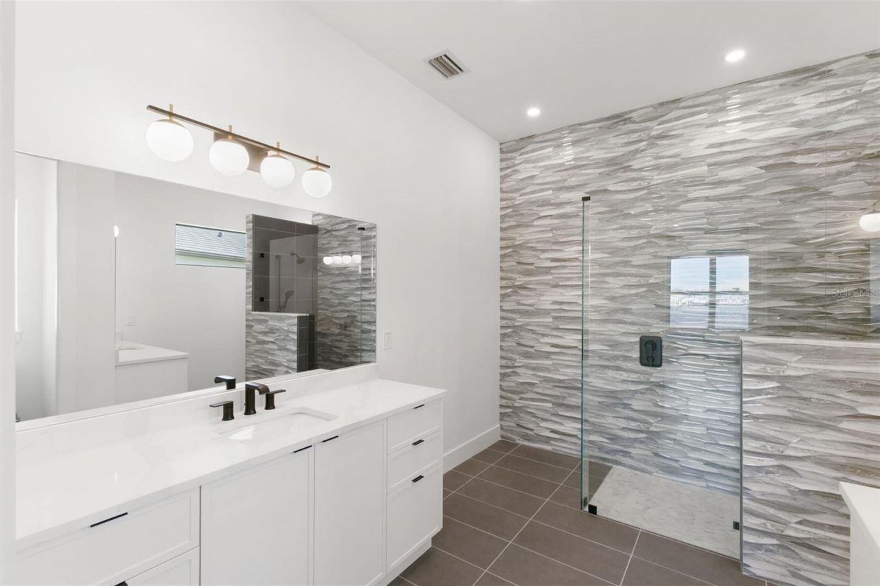 1810 4th Street E, Palmetto, FL 34221 Photo