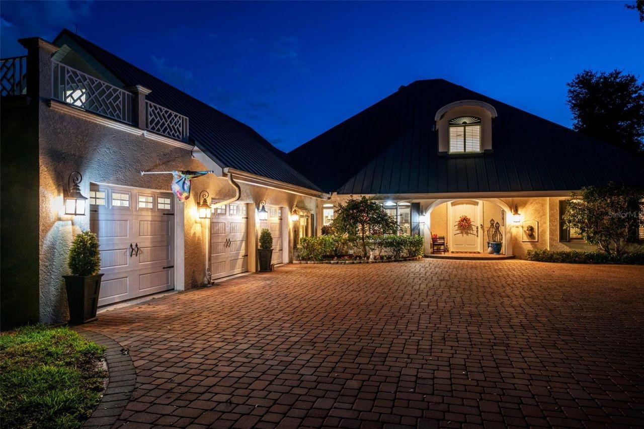 8152 Longbay Boulevard, Sarasota, FL 34243 Photo