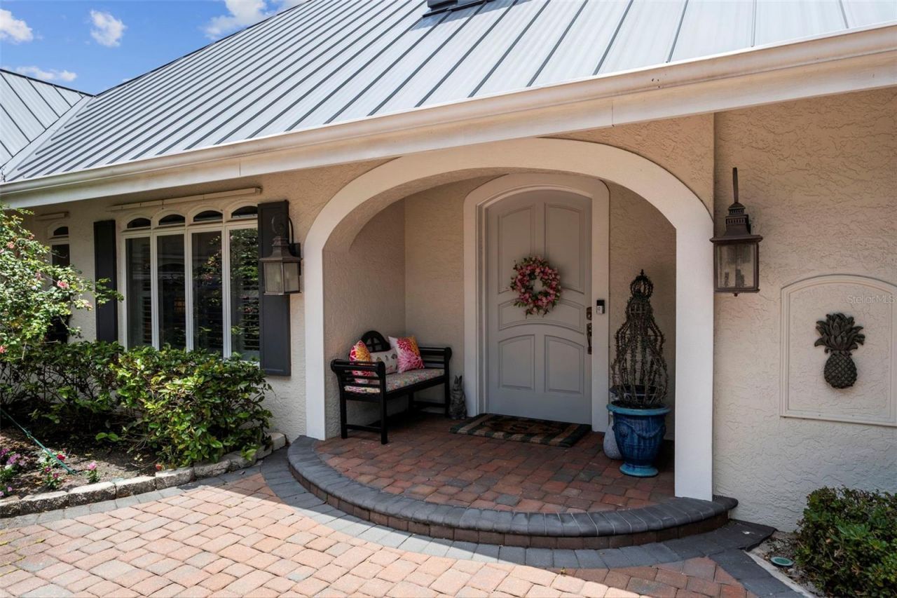 8152 Longbay Boulevard, Sarasota, FL 34243 Photo
