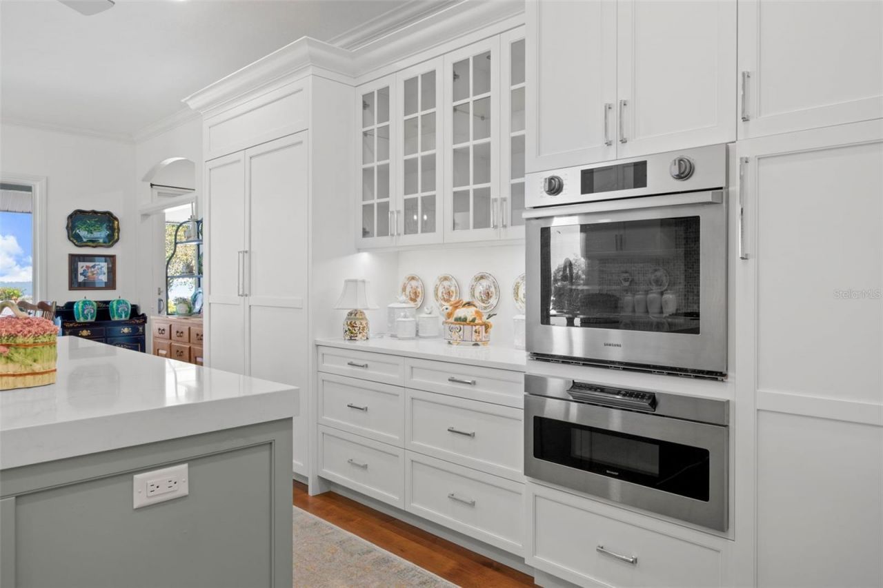 8152 Longbay Boulevard, Sarasota, FL 34243 Photo