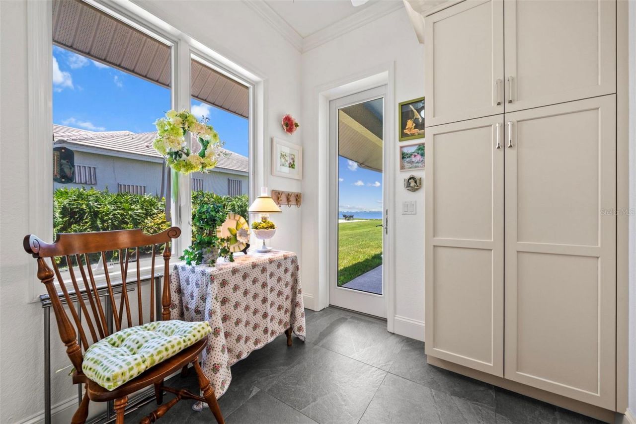 8152 Longbay Boulevard, Sarasota, FL 34243 Photo