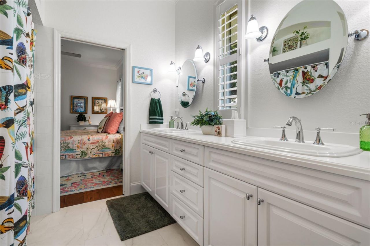 8152 Longbay Boulevard, Sarasota, FL 34243 Photo