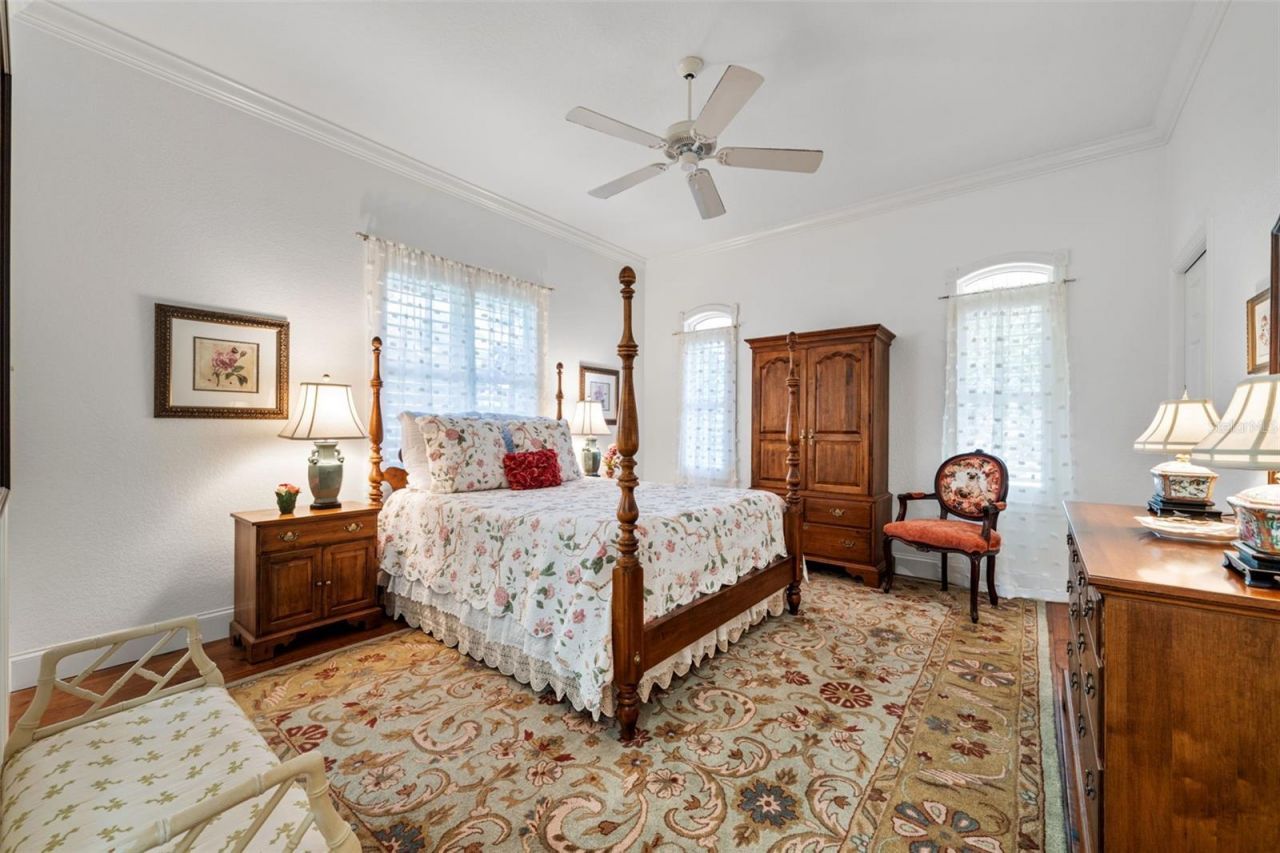 8152 Longbay Boulevard, Sarasota, FL 34243 Photo