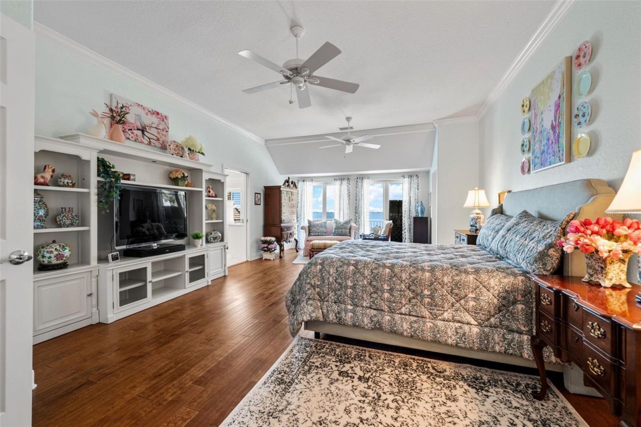 8152 Longbay Boulevard, Sarasota, FL 34243 Photo