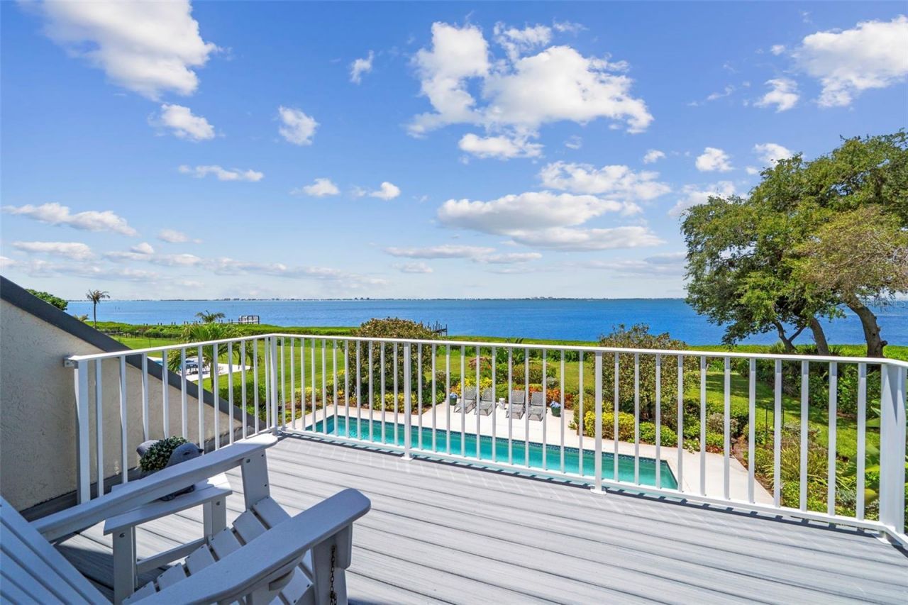 8152 Longbay Boulevard, Sarasota, FL 34243 Photo