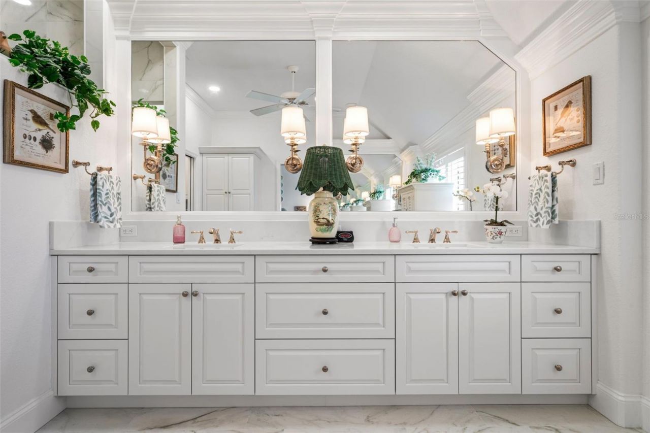 8152 Longbay Boulevard, Sarasota, FL 34243 Photo