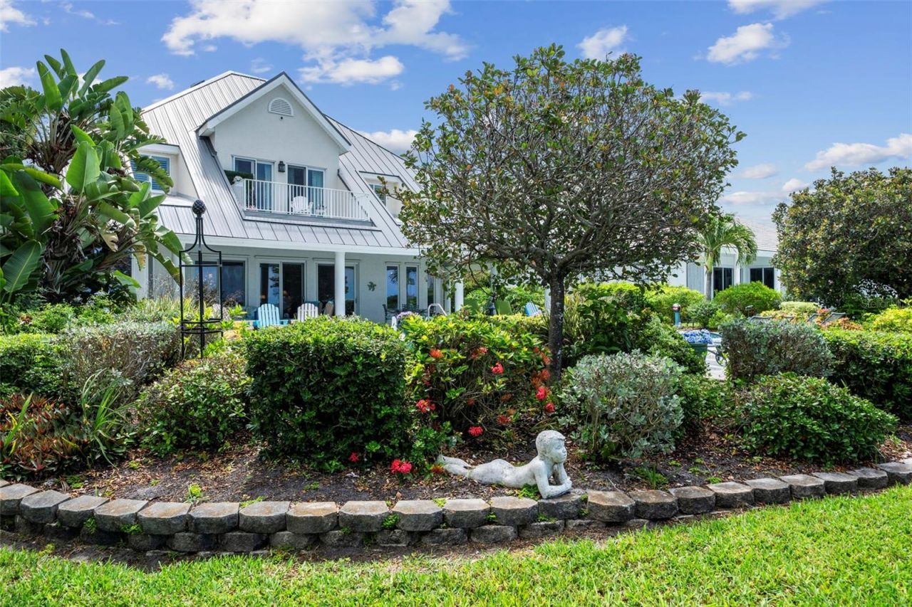 8152 Longbay Boulevard, Sarasota, FL 34243 Photo