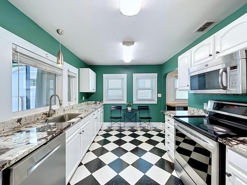 4334 18th Street N, Saint Petersburg, FL 33714 Photo