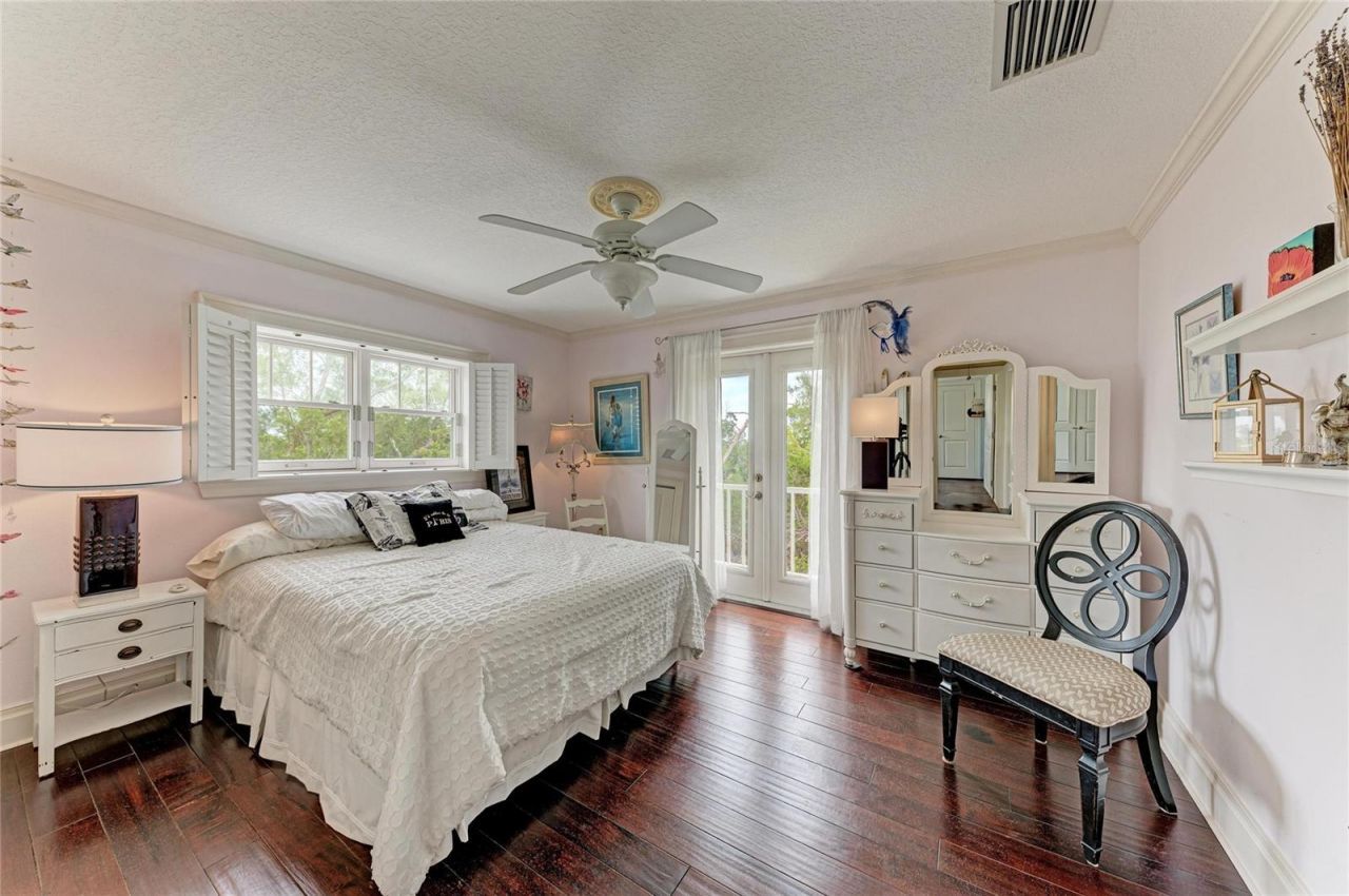 793 Jungle Queen Way, Longboat Key, FL 34228 Photo