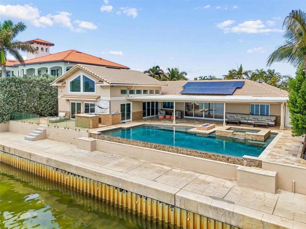 2038 Carolina Avenue Ne, Saint Petersburg, FL 33703 Photo