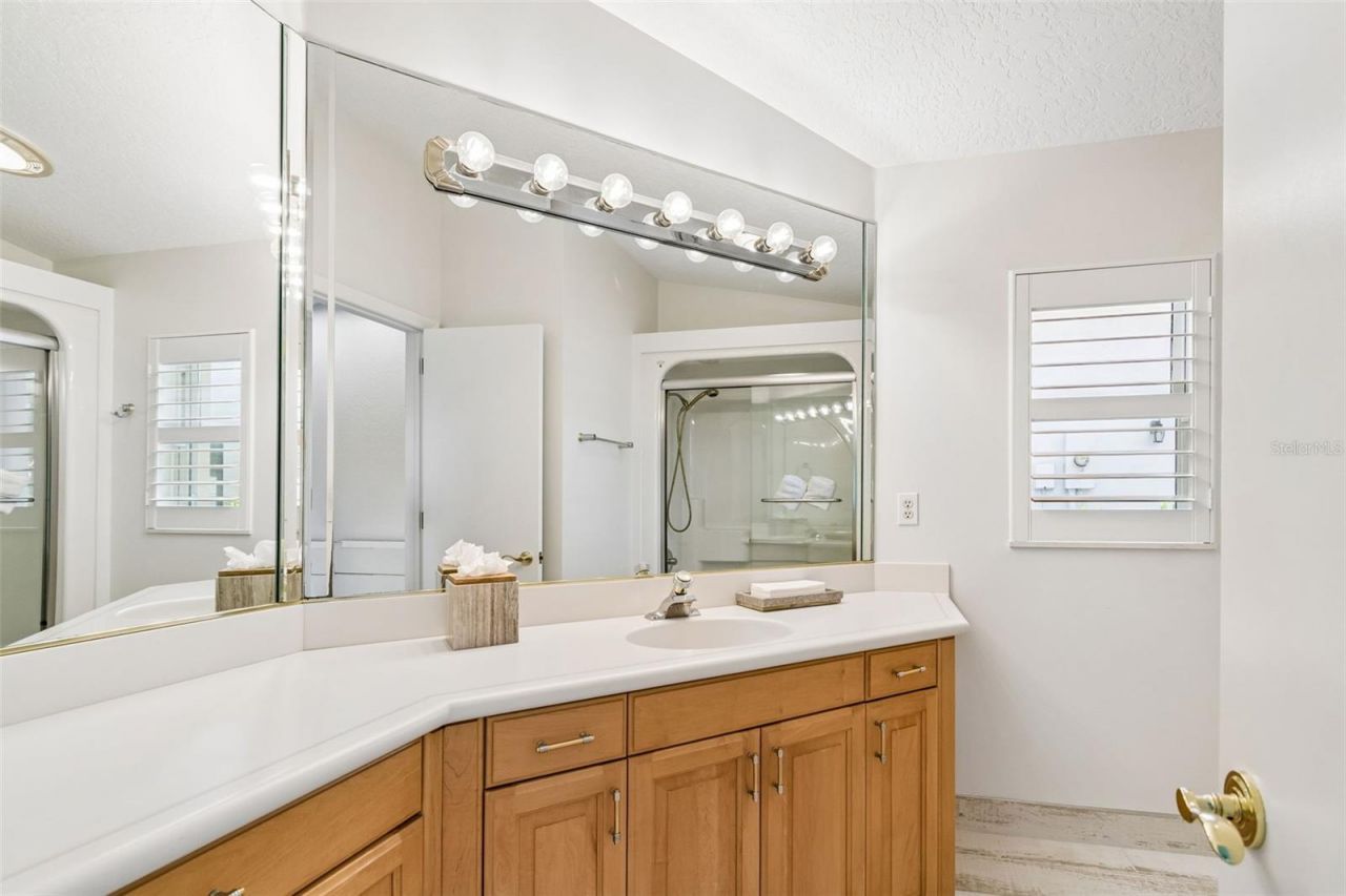 2038 Carolina Avenue Ne, Saint Petersburg, FL 33703 Photo