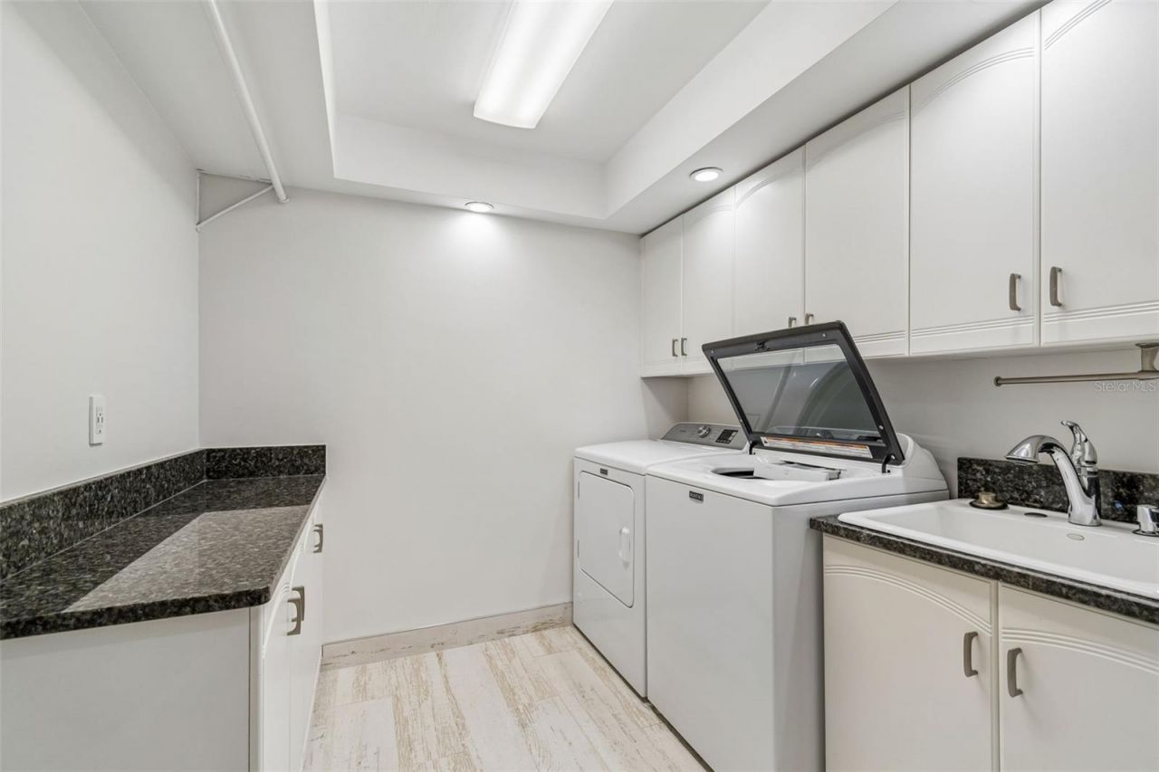 2038 Carolina Avenue Ne, Saint Petersburg, FL 33703 Photo