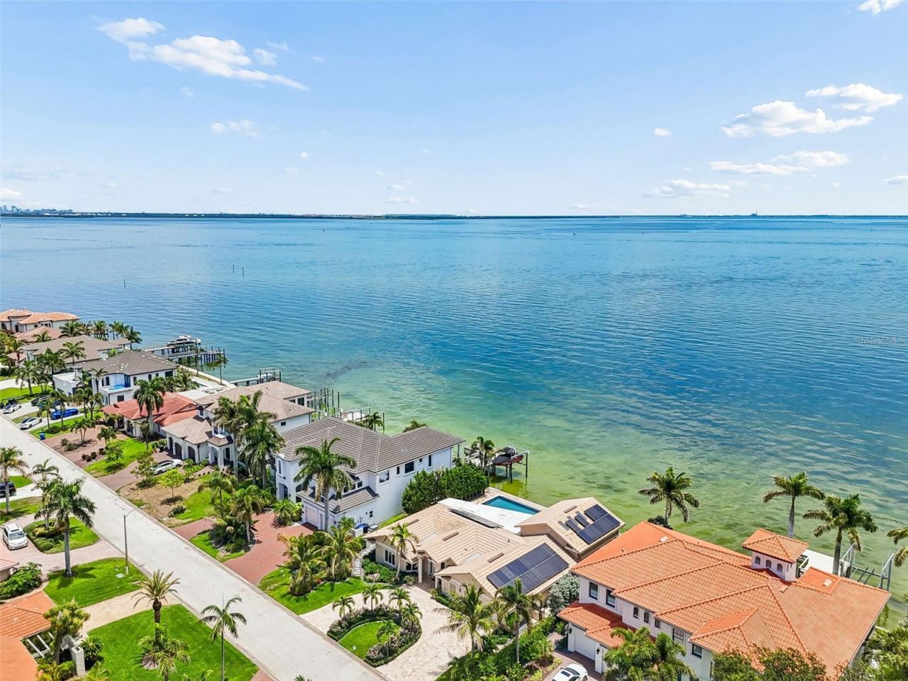 2038 Carolina Avenue Ne, Saint Petersburg, FL 33703 Photo