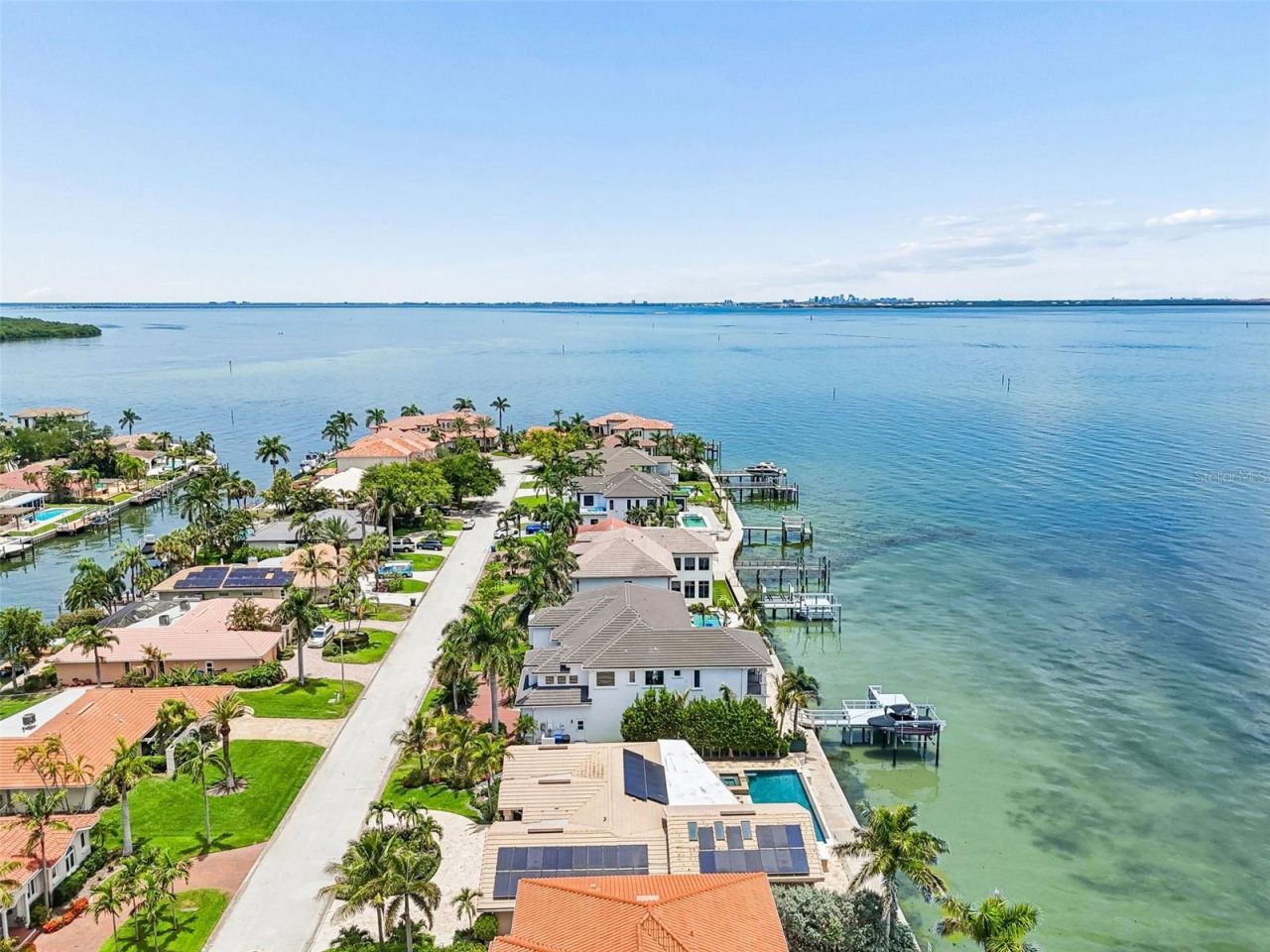 2038 Carolina Avenue Ne, Saint Petersburg, FL 33703 Photo