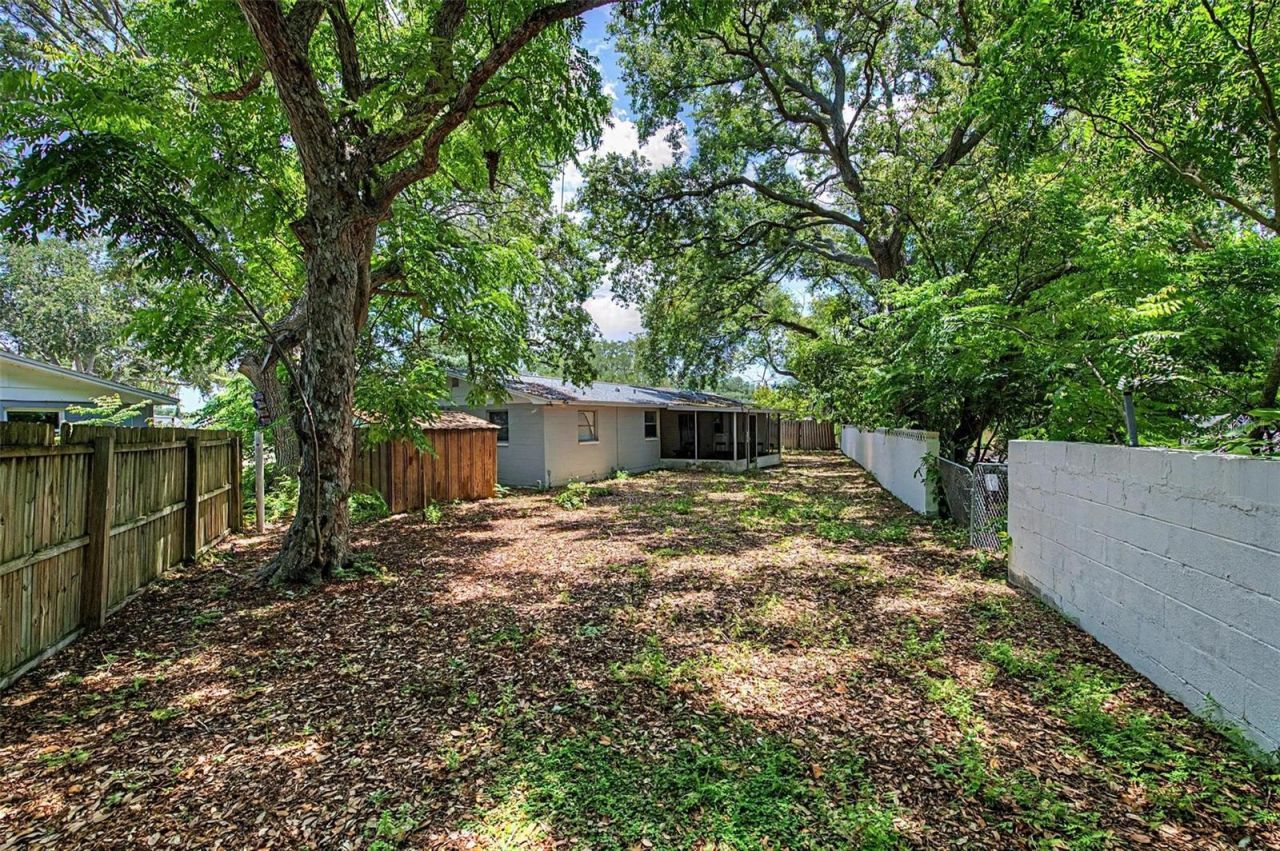 11592 110th Terrace , Largo, FL 33778 Photo
