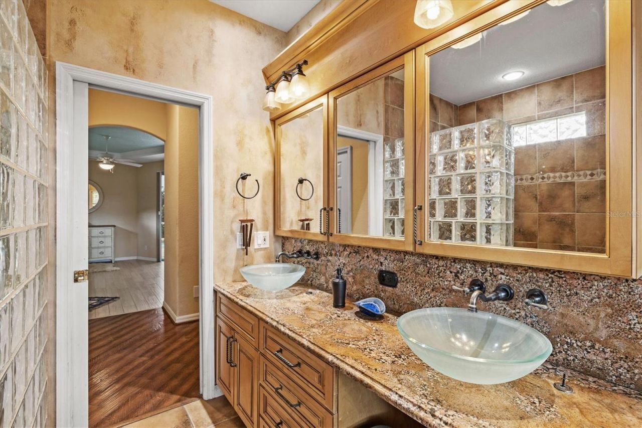 4860 Cedar Oak Way , Sarasota, FL 34233 Photo