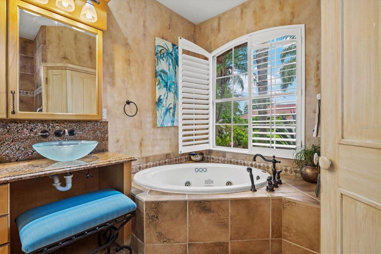 4860 Cedar Oak Way , Sarasota, FL 34233 Photo