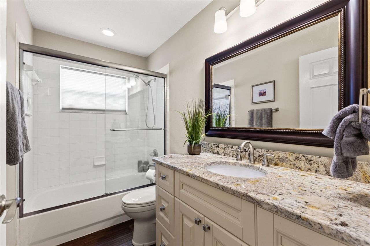 4315 Round Lake Court, Tampa, FL 33618 Photo