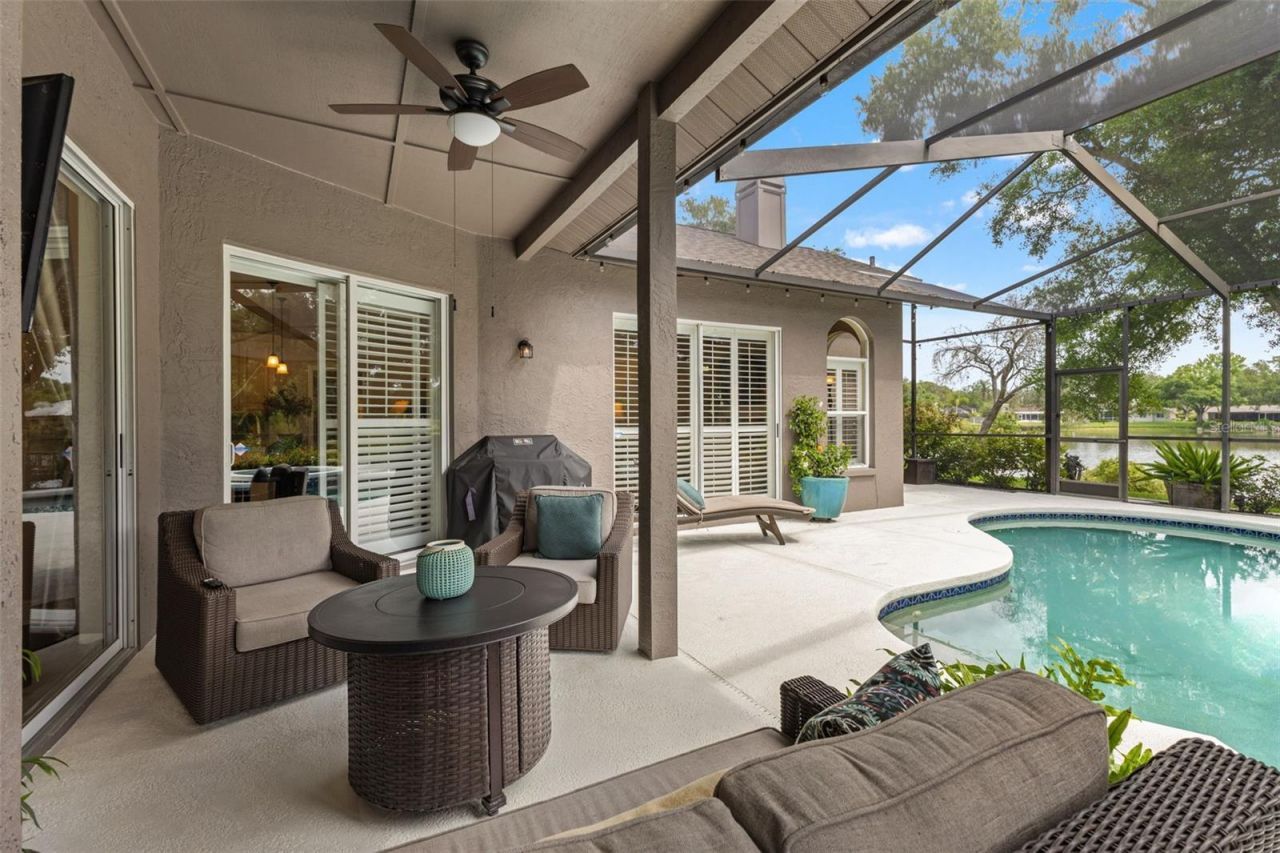 4315 Round Lake Court, Tampa, FL 33618 Photo