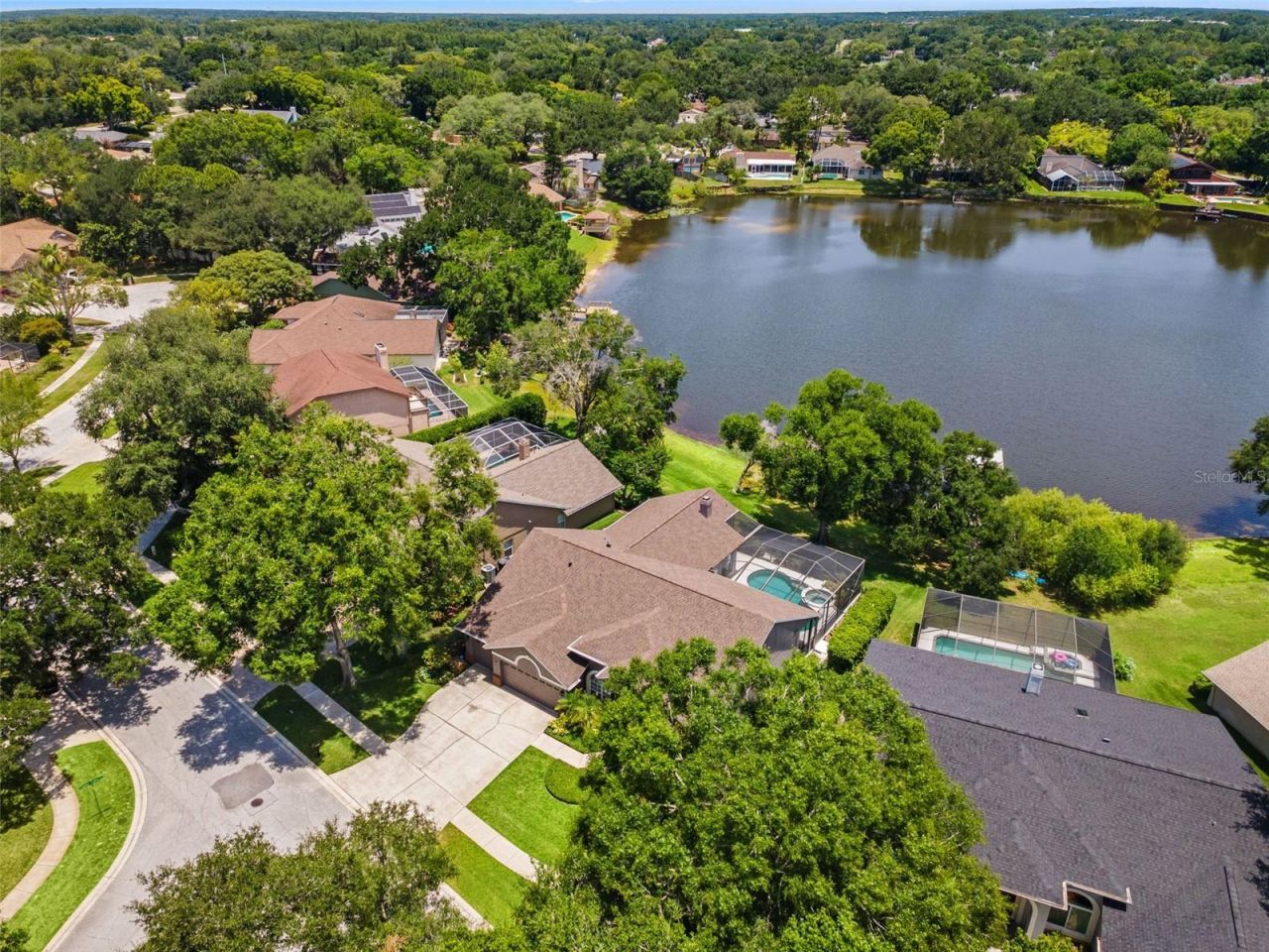 4315 Round Lake Court, Tampa, FL 33618 Photo