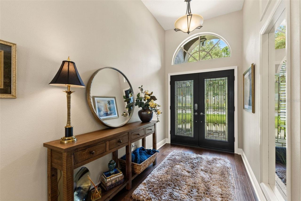 4315 Round Lake Court, Tampa, FL 33618 Photo
