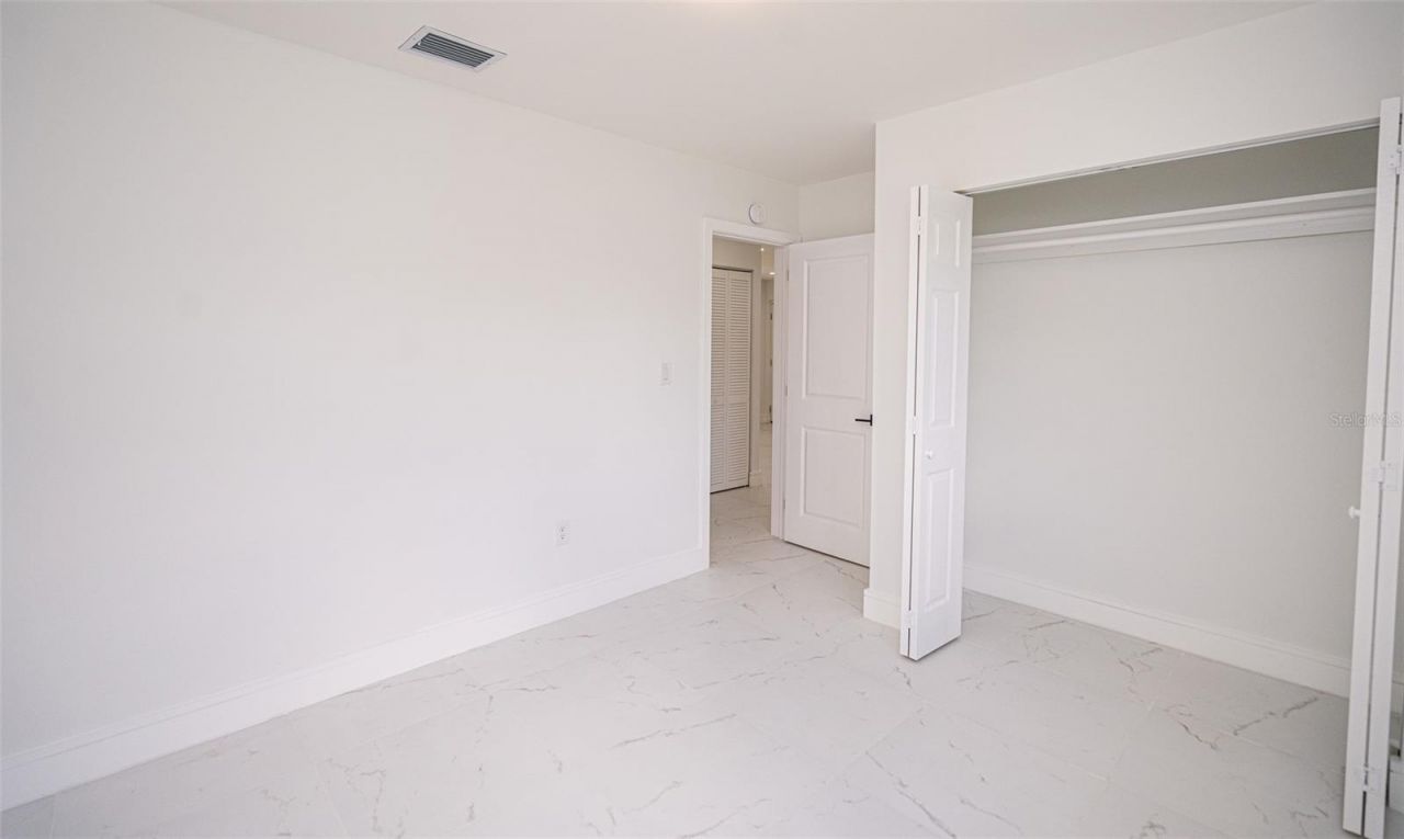 20720 NW 34 Avenue, Miami Gardens, FL 33056 Photo