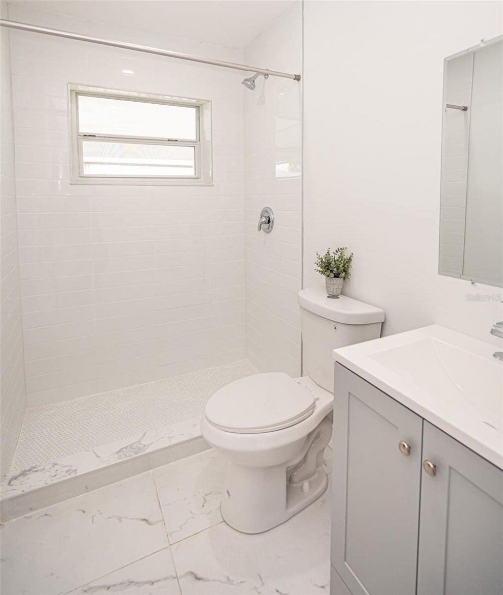 20720 NW 34 Avenue, Miami Gardens, FL 33056 Photo