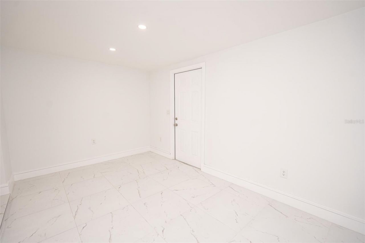 20720 NW 34 Avenue, Miami Gardens, FL 33056 Photo