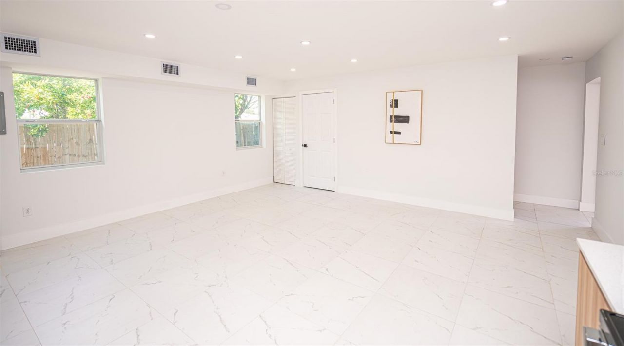 20720 NW 34 Avenue, Miami Gardens, FL 33056 Photo