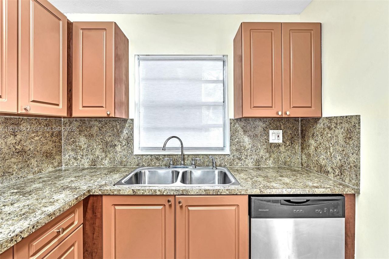 9410 Tangerine Pl , Unit 105, Davie, FL 33324 Photo