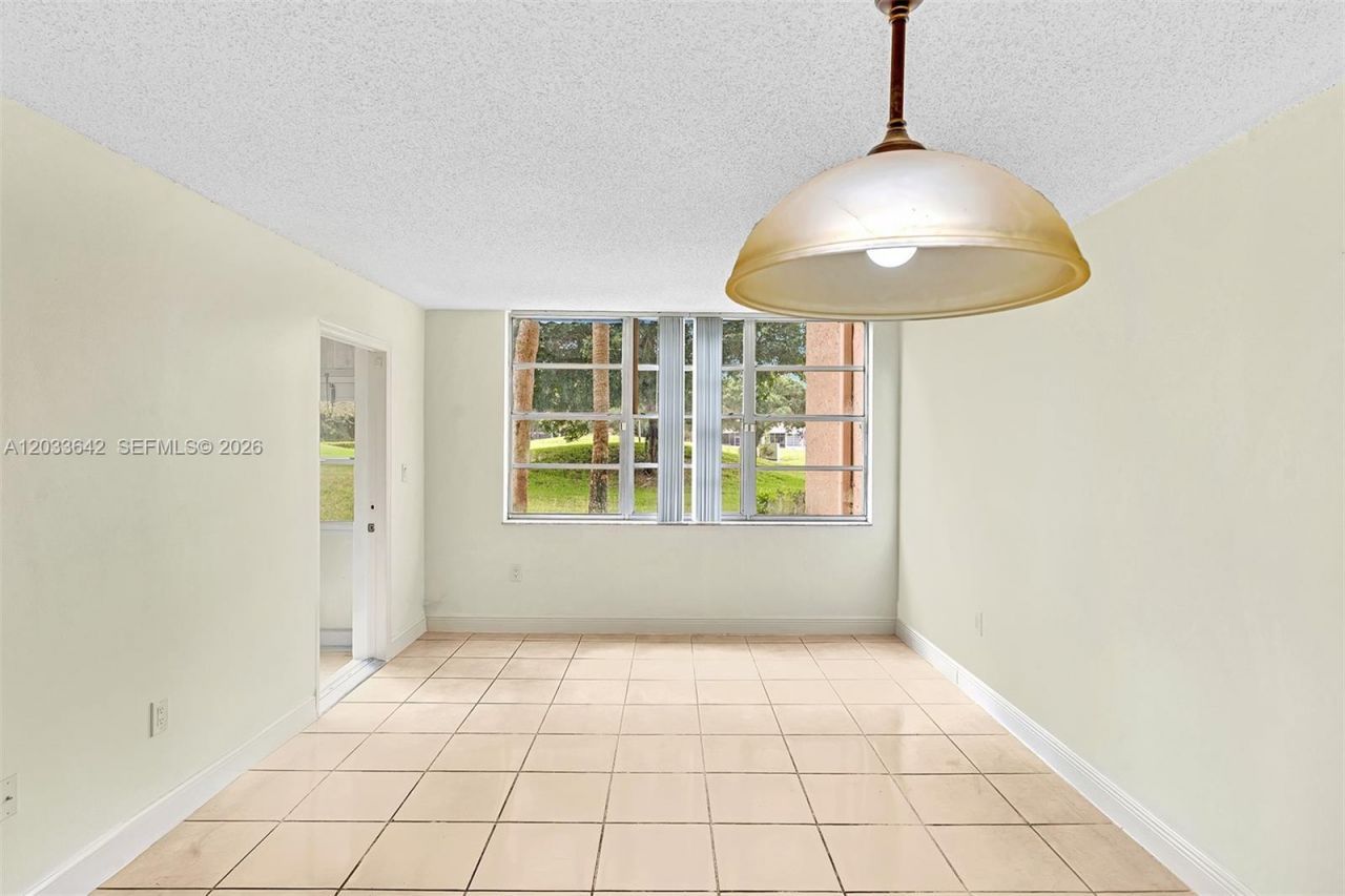 9410 Tangerine Pl , Unit 105, Davie, FL 33324 Photo