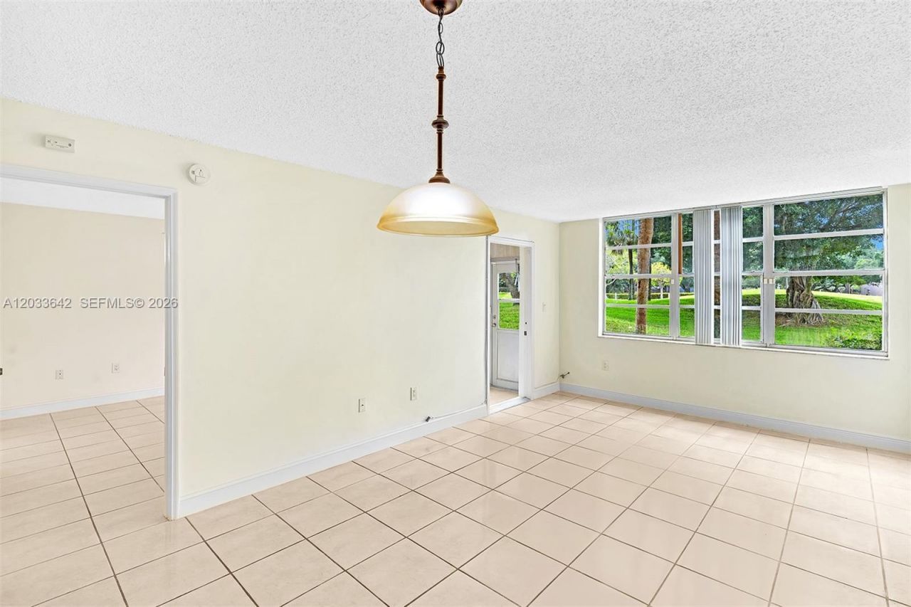 9410 Tangerine Pl , Unit 105, Davie, FL 33324 Photo