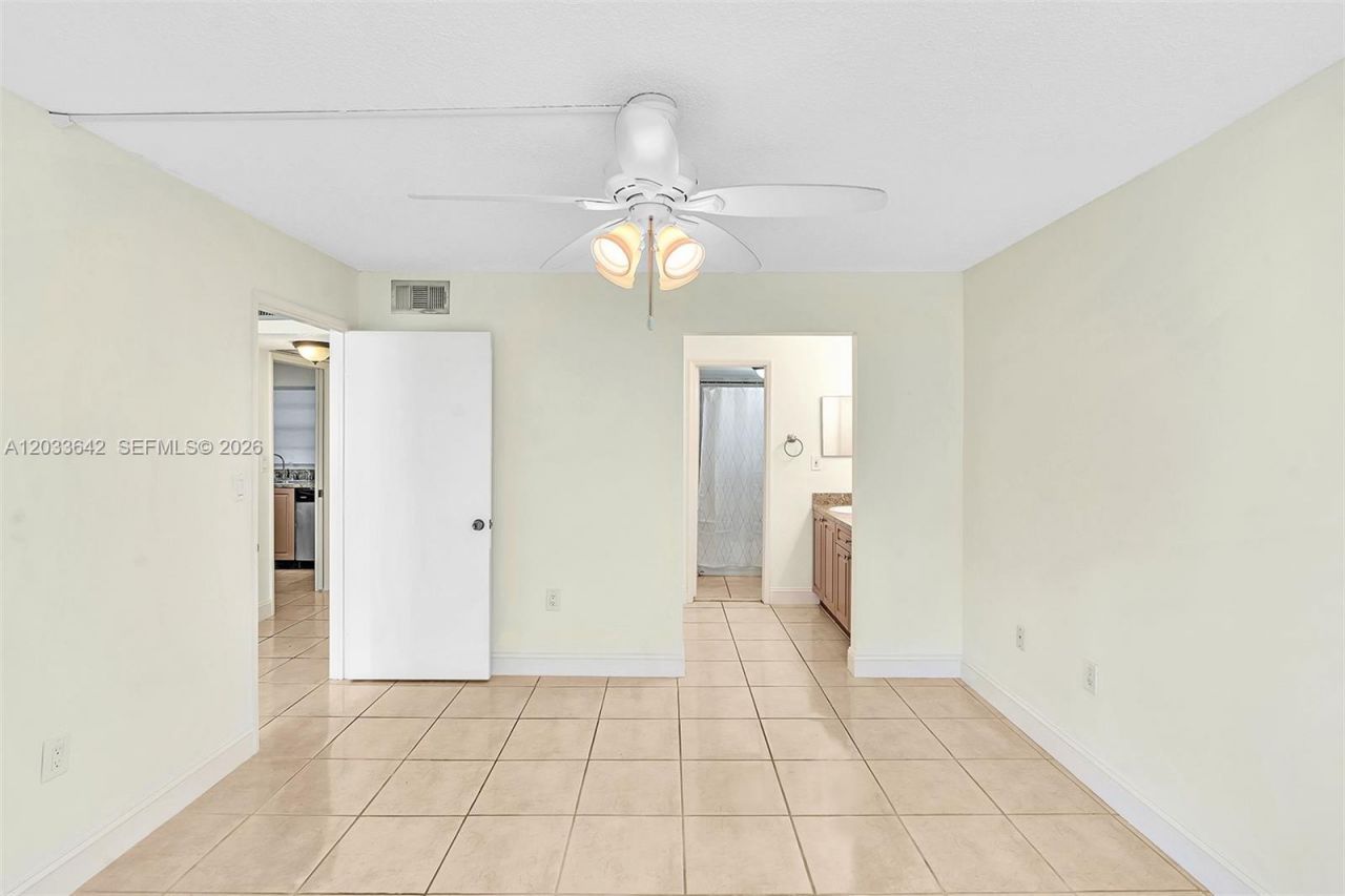 9410 Tangerine Pl , Unit 105, Davie, FL 33324 Photo