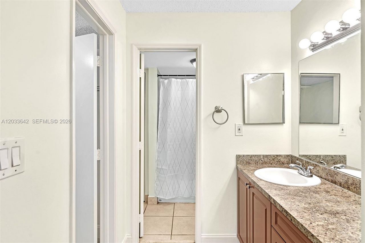 9410 Tangerine Pl , Unit 105, Davie, FL 33324 Photo