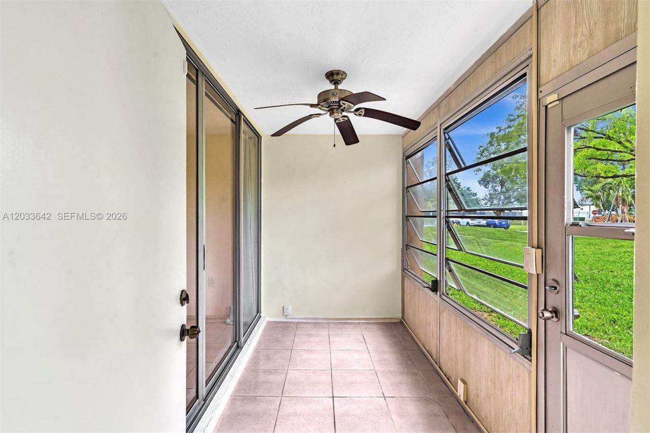 9410 Tangerine Pl , Unit 105, Davie, FL 33324 Photo