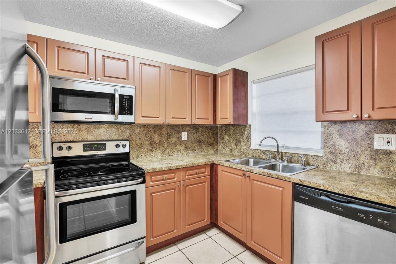 9410 Tangerine Pl , Unit 105, Davie, FL 33324 Photo